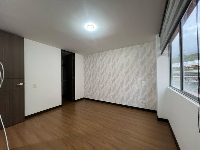 Apartamento de 3 alcobas en arriendo en Cumbres, Envigado, 90 m² · foto 10 de 15