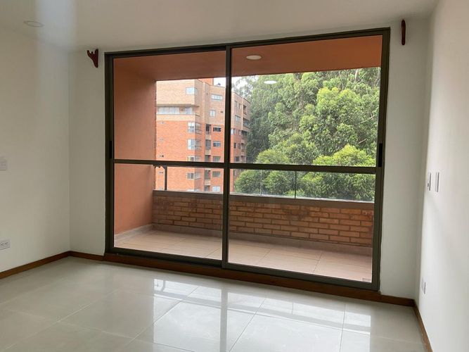 Apartamento de 3 alcobas en arriendo en Vegas De La Doctora, Sabaneta, 110 m² · foto 3 de 19