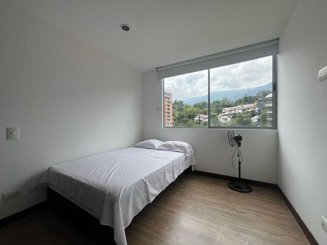 Apartamento de 3 alcobas en arriendo en Cumbres, Envigado, 87 m² · foto 17 de 18
