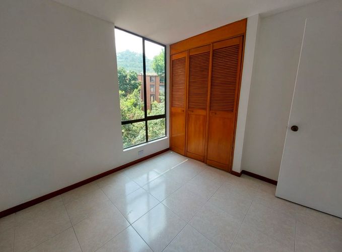 Apartamento de 2 alcobas en arriendo en El Poblado, Medellín, 65 m² · foto 9 de 13