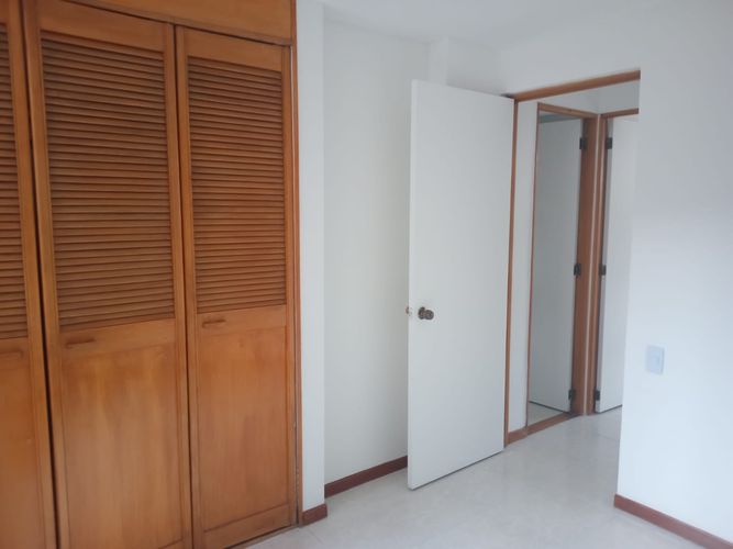 Apartamento de 2 alcobas en arriendo en El Poblado, Medellín, 65 m² · foto 11 de 13
