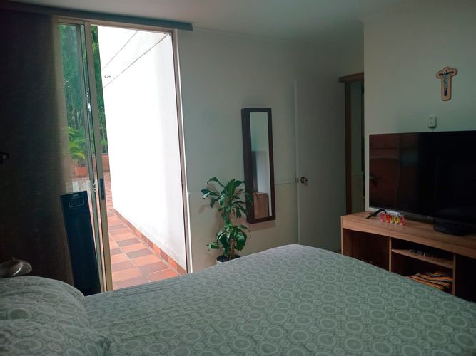Apartamento de 3 alcobas en venta en El Poblado, Medellín, 130 m² · foto 10 de 16