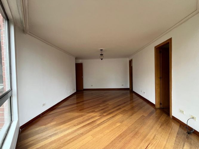 Apartamento de 4 alcobas en venta en El Poblado, Medellín, 204 m² · foto 16 de 19