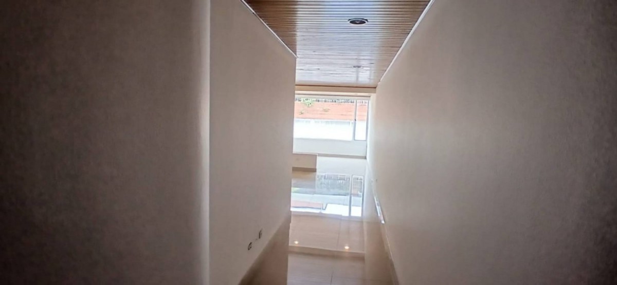 Apartamento en venta en Chico Norte, Bogotá · foto 2 de 24