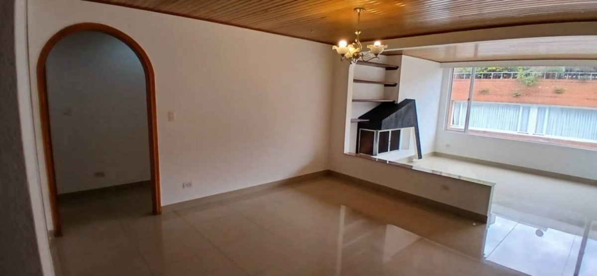 Apartamento en venta en Chico Norte, Bogotá · foto 3 de 24