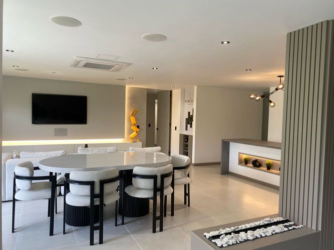 Apartamento de 3 alcobas en venta en El Poblado, Medellín, 148 m² · foto 11 de 19