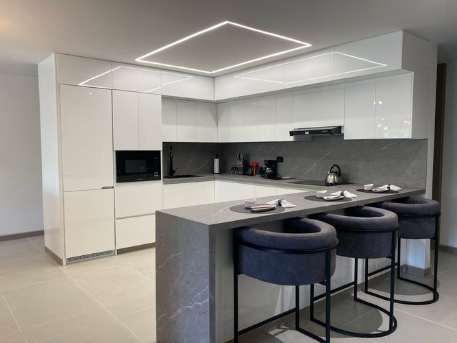 Apartamento de 3 alcobas en arriendo en El Poblado, Medellín, 148 m² · foto 8 de 19