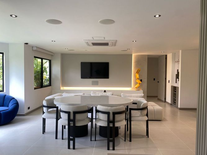Apartamento de 3 alcobas en arriendo en El Poblado, Medellín, 148 m² · foto 10 de 19