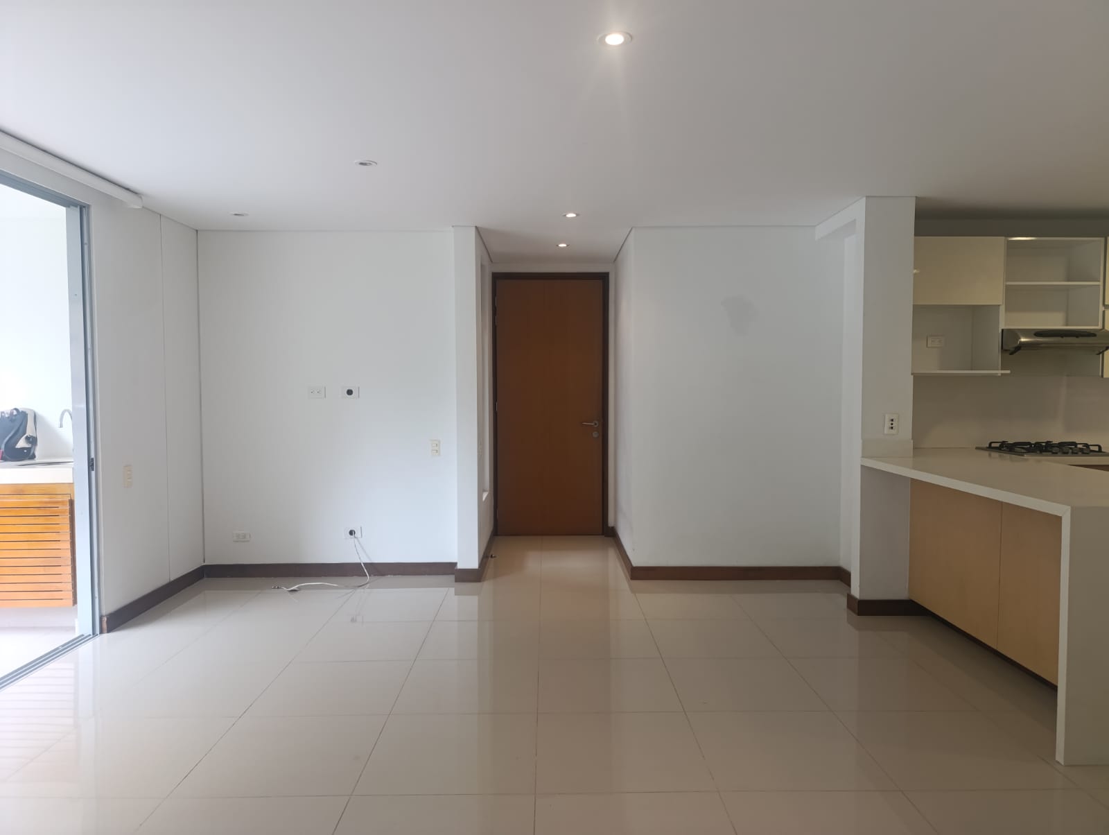 Apartamento en arriendo en El Poblado, Medellín · foto 3 de 17