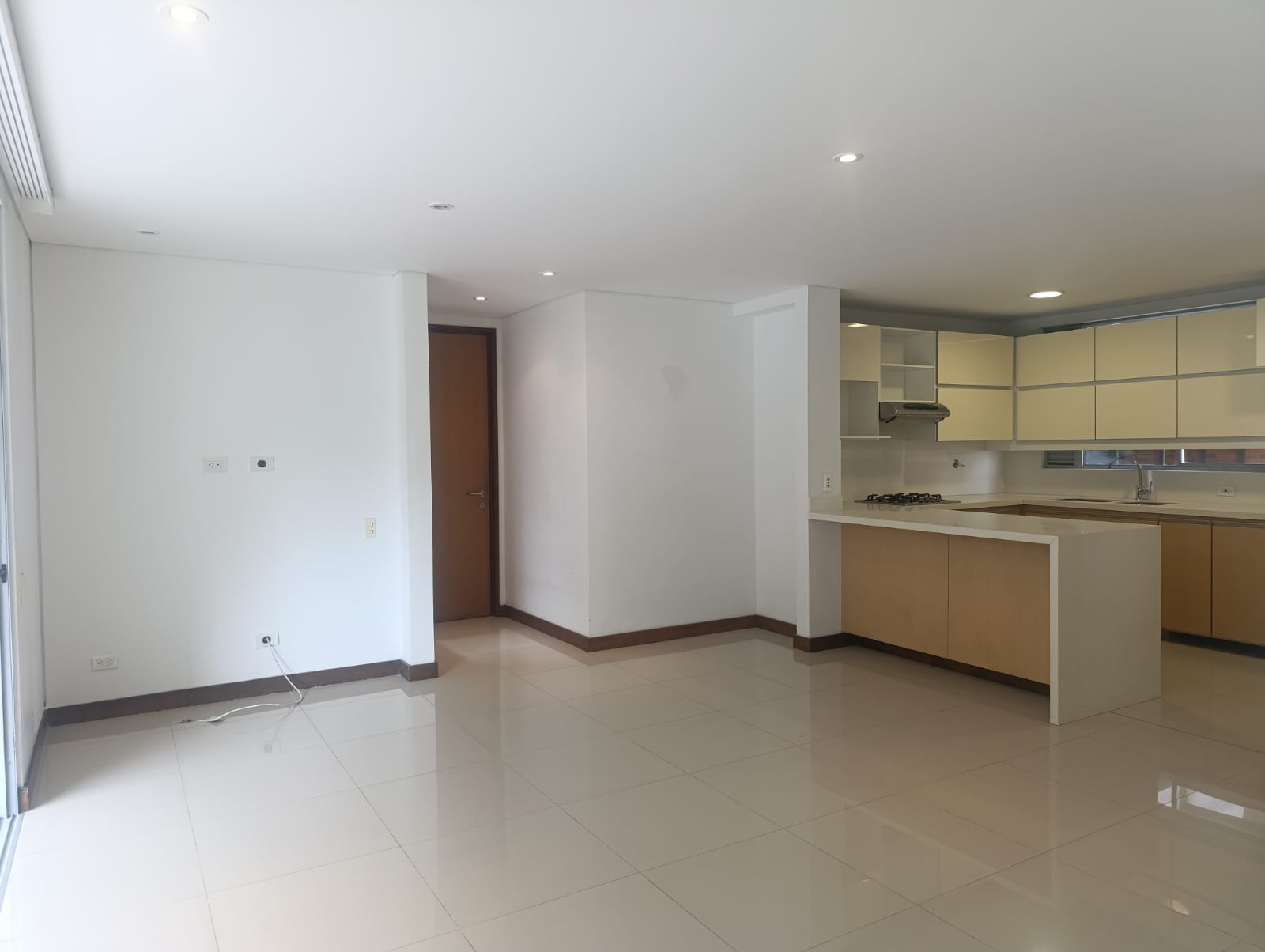 Apartamento en arriendo en El Poblado, Medellín · foto 6 de 17