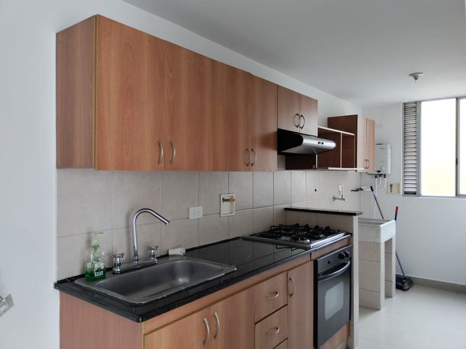 Apartamento de 3 alcobas en arriendo en El Poblado, Medellín, 90 m² · foto 5 de 18