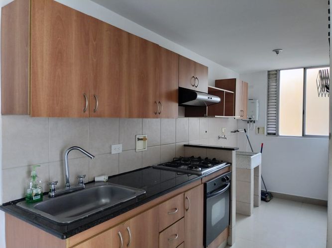 Apartamento de 3 alcobas en arriendo en El Poblado, Medellín, 90 m² · foto 6 de 18