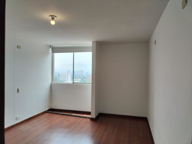 Apartamento de 3 alcobas en arriendo en El Poblado, Medellín, 90 m² · foto 9 de 18