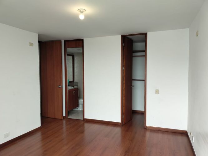 Apartamento de 3 alcobas en arriendo en El Poblado, Medellín, 90 m² · foto 14 de 18