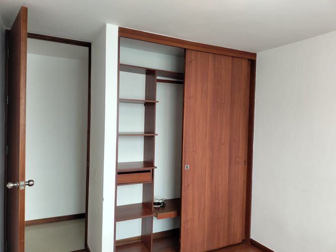 Apartamento de 3 alcobas en arriendo en El Poblado, Medellín, 90 m² · foto 15 de 18