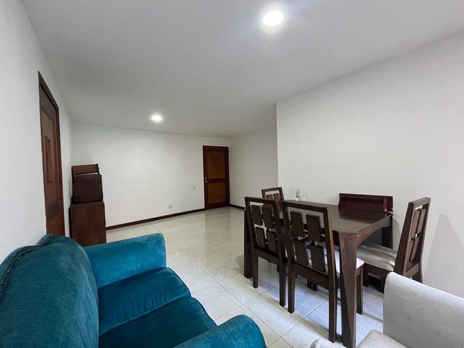 Apartamento de 2 alcobas en arriendo en El Poblado, Medellín, 75 m² · foto 2 de 16