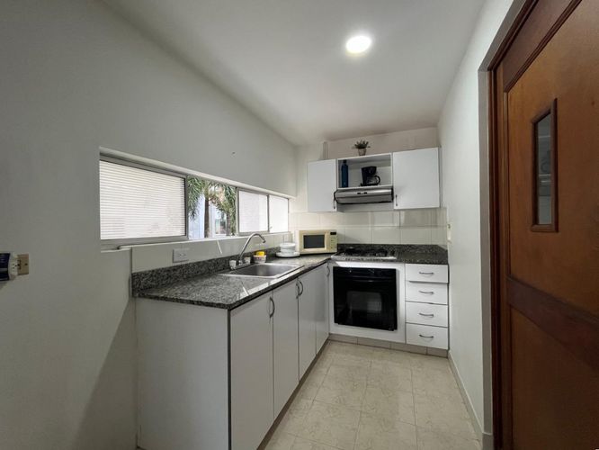 Apartamento de 2 alcobas en arriendo en El Poblado, Medellín, 75 m² · foto 5 de 16