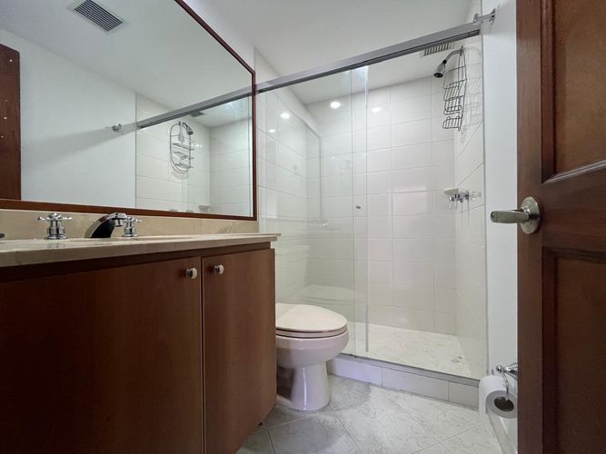Apartamento de 2 alcobas en arriendo en El Poblado, Medellín, 75 m² · foto 15 de 16