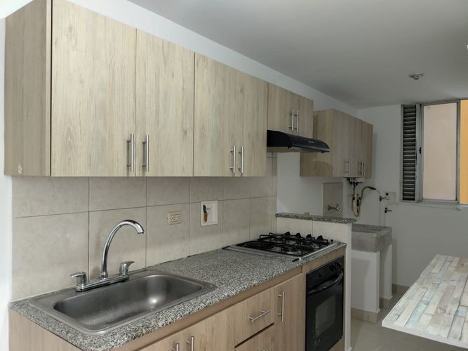 Apartamento de 3 alcobas en arriendo en El Poblado, Medellín, 90 m² · foto 6 de 19