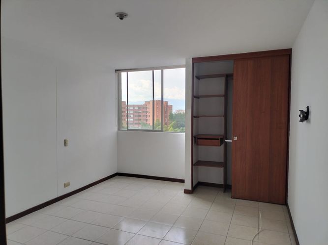 Apartamento de 3 alcobas en arriendo en El Poblado, Medellín, 90 m² · foto 8 de 19
