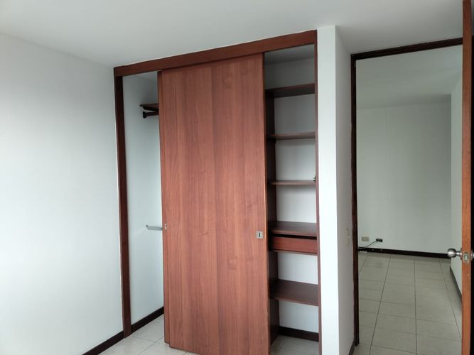 Apartamento de 3 alcobas en arriendo en El Poblado, Medellín, 90 m² · foto 10 de 19