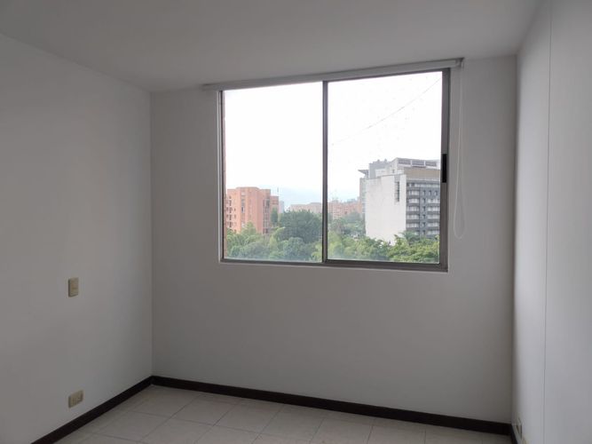 Apartamento de 3 alcobas en arriendo en El Poblado, Medellín, 90 m² · foto 14 de 19