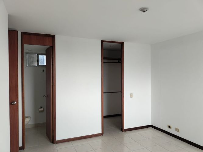 Apartamento de 3 alcobas en arriendo en El Poblado, Medellín, 90 m² · foto 16 de 19
