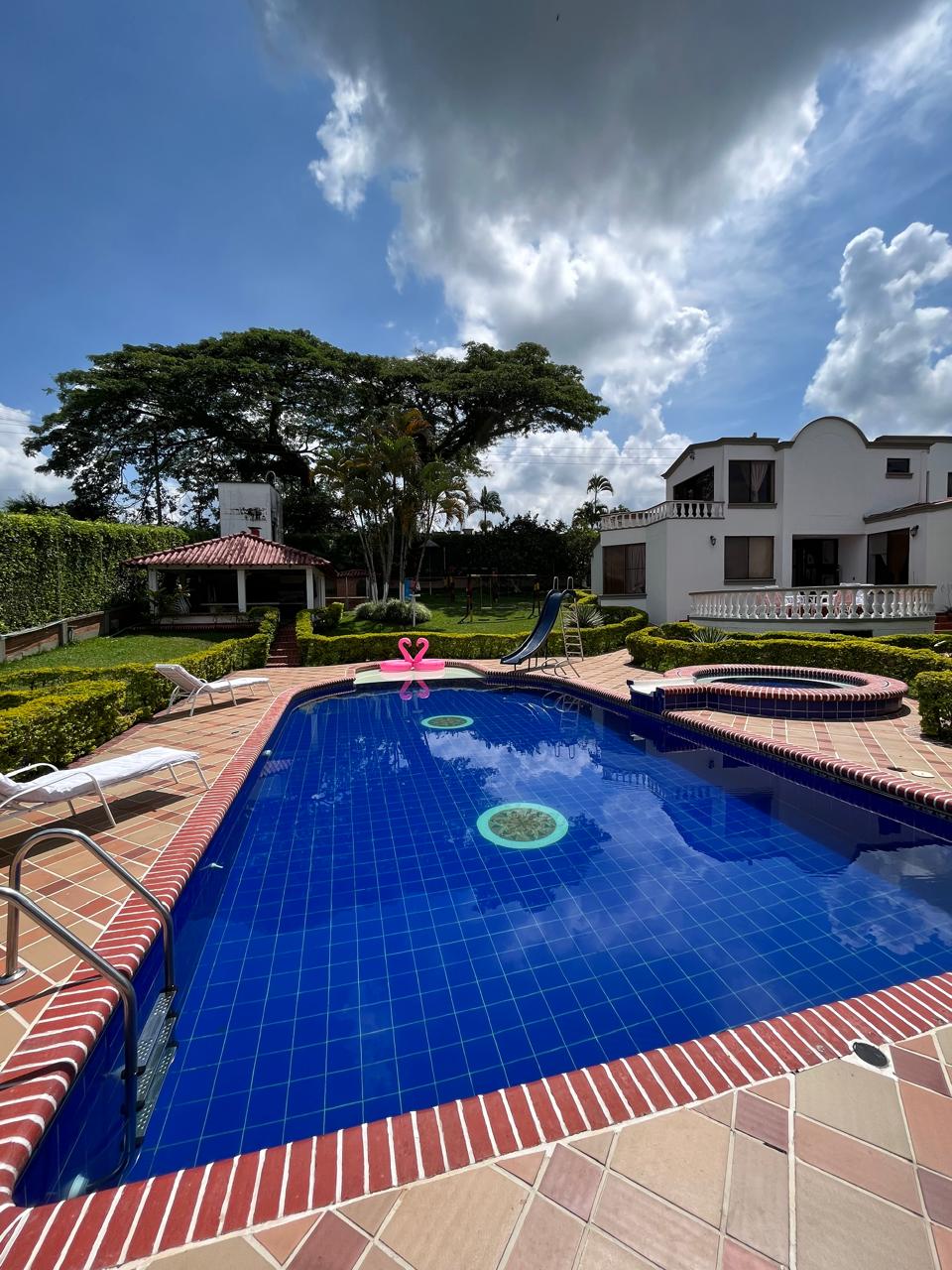 Casa en venta en Combia, Pereira · foto 2 de 17