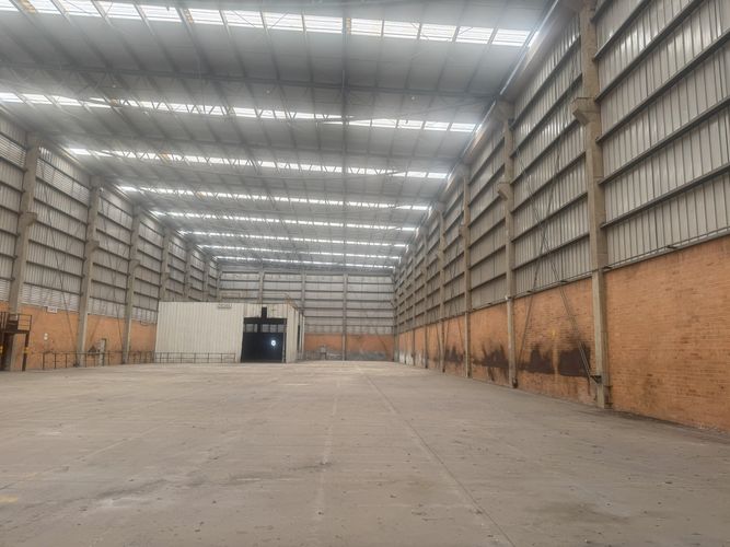 Bodega en venta en Parque Industrial Santo Domingo, Madrid, 3085 m² · foto 6 de 7