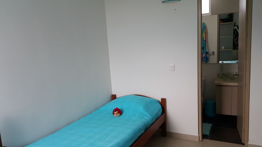 Apartamento de 3 alcobas en venta en Ricaurte, 80 m² · foto 10 de 20