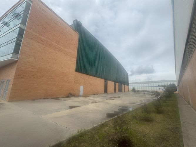 Bodega en venta en Parque Industrial Santo Domingo, Madrid · foto 2 de 6