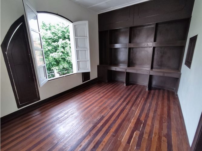 Casa de 8 alcobas en venta en Guayaquil, Medellín, 624 m² · foto 4 de 24