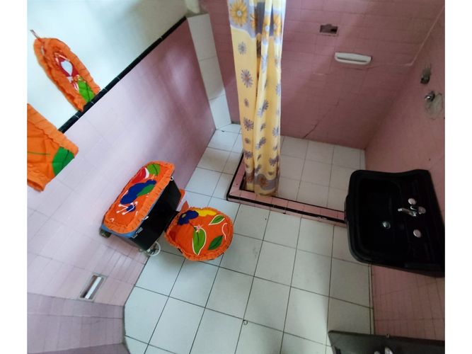 Casa de 8 alcobas en venta en Guayaquil, Medellín, 624 m² · foto 16 de 24