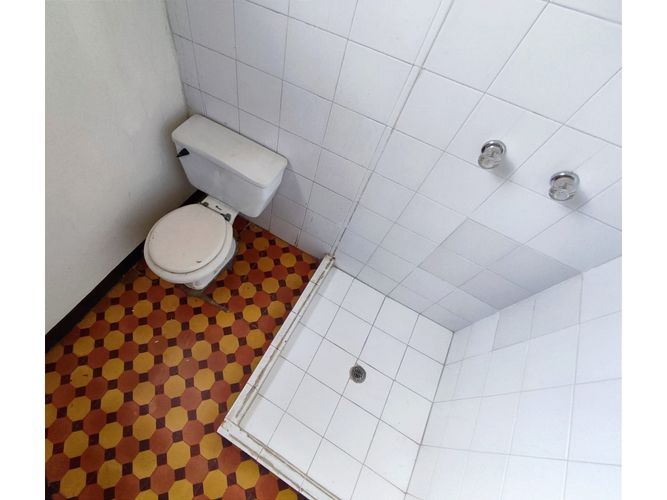 Casa de 8 alcobas en venta en Guayaquil, Medellín, 624 m² · foto 23 de 24
