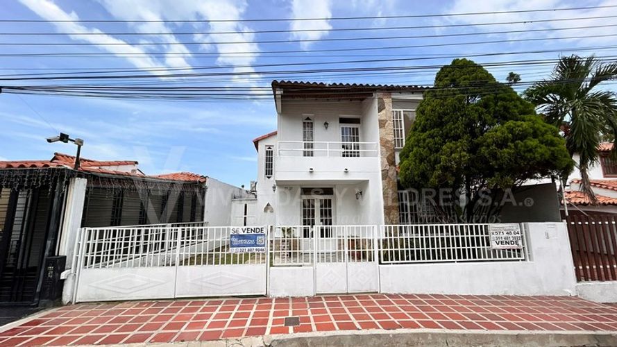 Casa de 5 alcobas en venta en Bellavista, Los Patios, 183 m² · foto 2 de 20