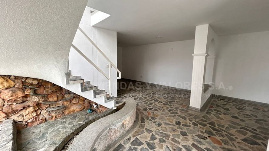 Casa de 5 alcobas en venta en Bellavista, Los Patios, 183 m² · foto 5 de 20