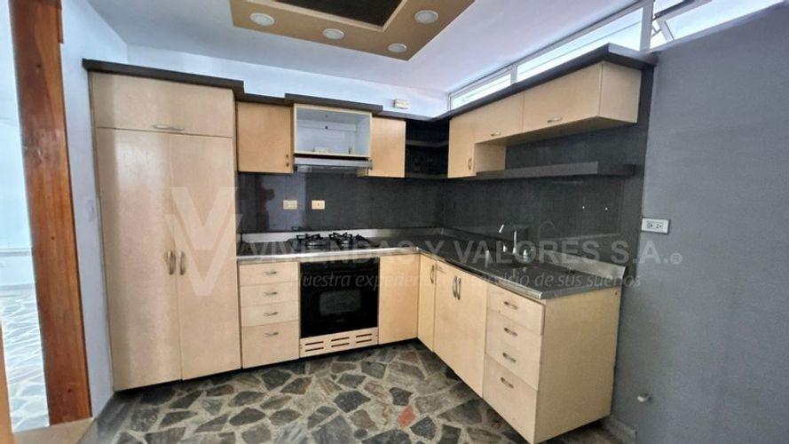 Casa de 5 alcobas en venta en Bellavista, Los Patios, 183 m² · foto 6 de 20