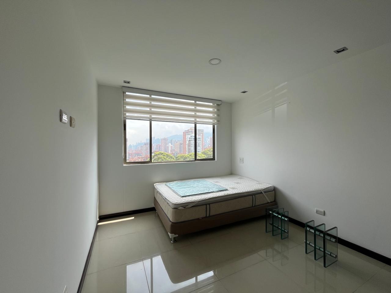 Apartamento en arriendo en El Poblado, Medellín · foto 14 de 19