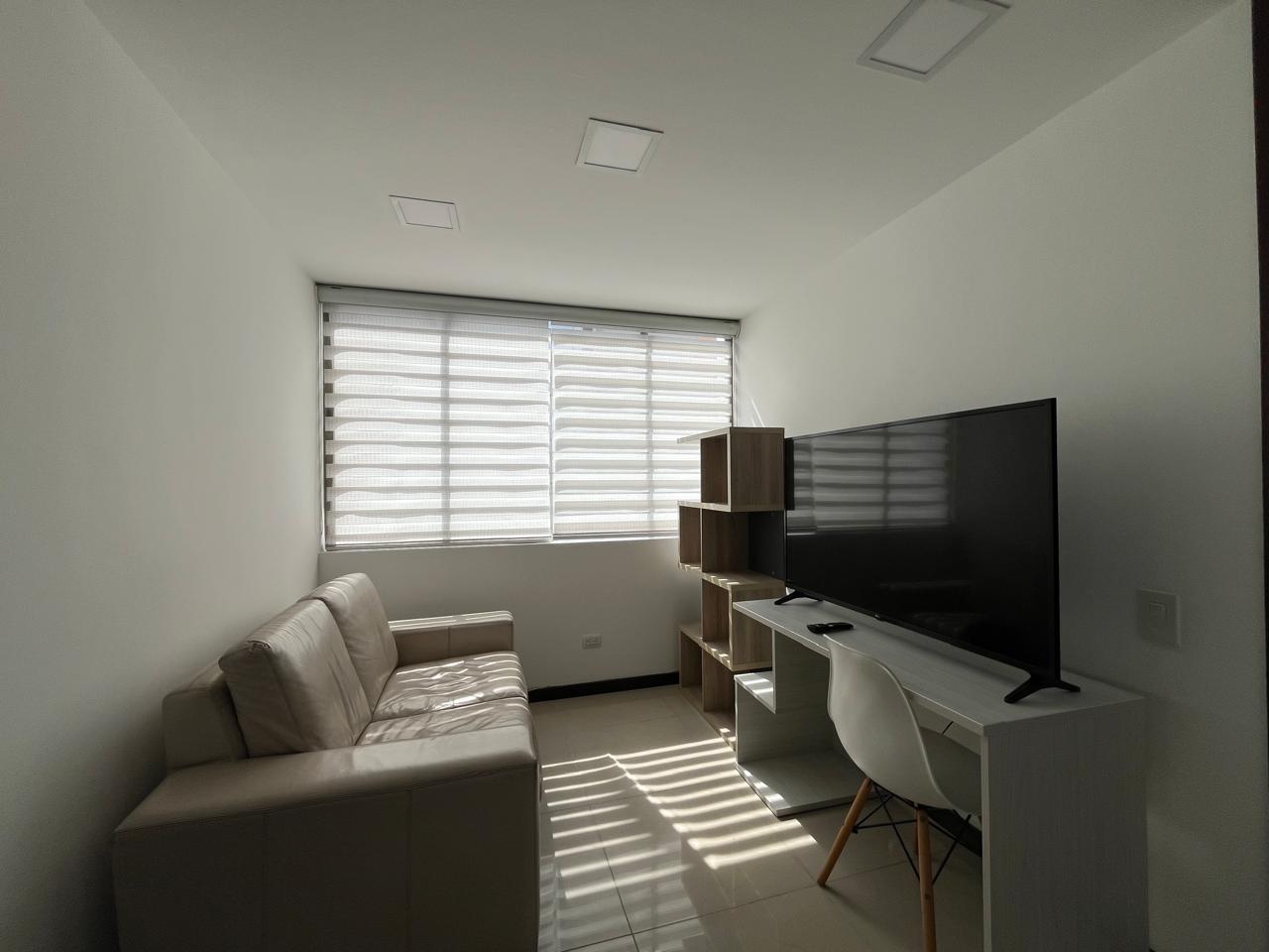 Apartamento en arriendo en El Poblado, Medellín · foto 15 de 19