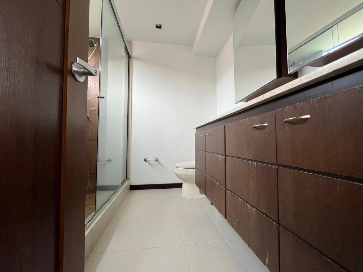 Apartamento en arriendo en El Poblado, Medellín · foto 16 de 19