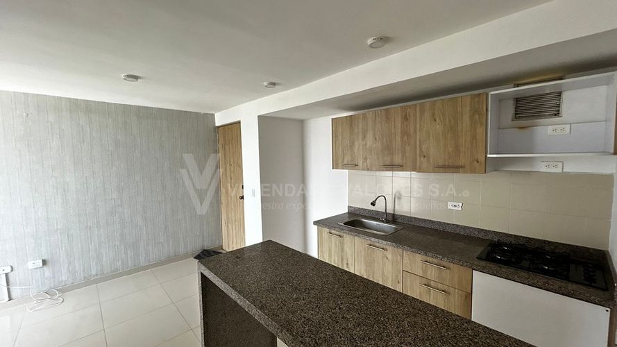 Apartamento de 3 alcobas en venta en La Floresta, Los Patios, 53 m² · foto 8 de 13
