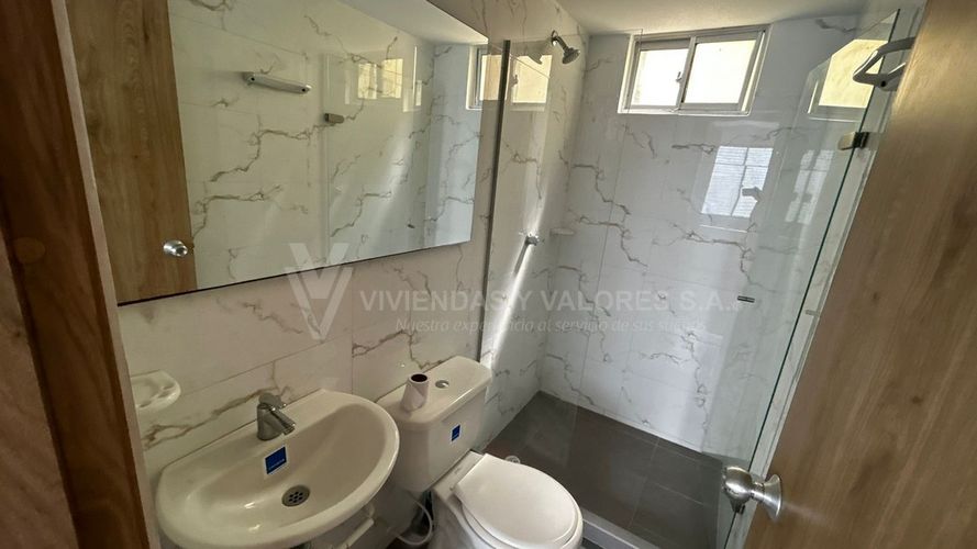 Apartamento de 3 alcobas en venta en La Floresta, Los Patios, 53 m² · foto 9 de 13