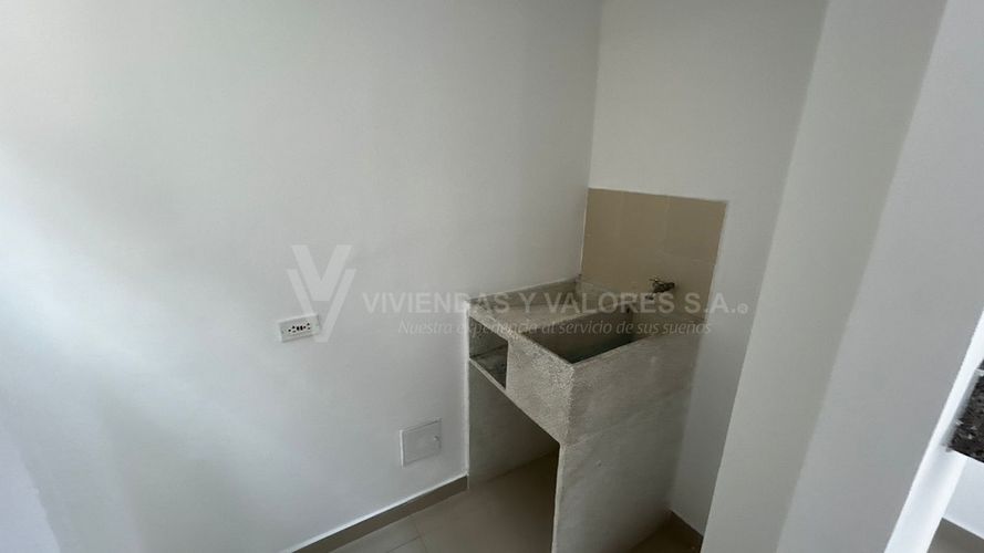 Apartamento de 3 alcobas en venta en La Floresta, Los Patios, 53 m² · foto 10 de 13
