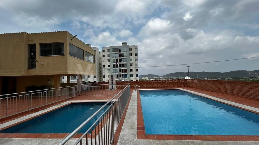 Apartamento de 3 alcobas en venta en La Floresta, Los Patios, 53 m² · foto 11 de 13