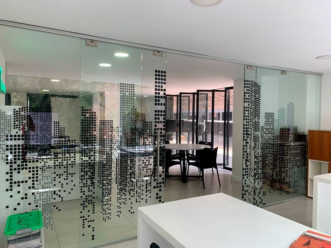 Oficina en arriendo en Loma Del Chocho, Envigado, 80 m² · foto 10 de 13