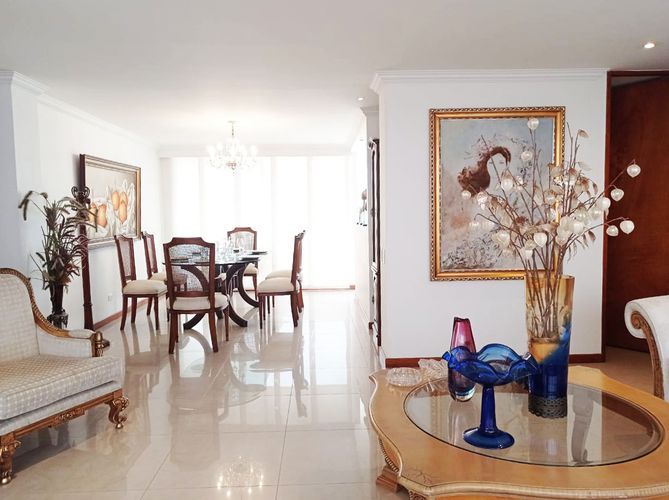 Apartamento de 3 alcobas en arriendo en El Poblado, Medellín, 180 m² · foto 4 de 20