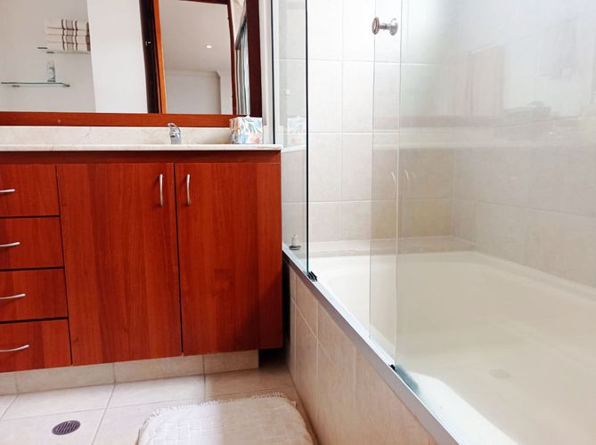 Apartamento de 3 alcobas en arriendo en El Poblado, Medellín, 180 m² · foto 17 de 20