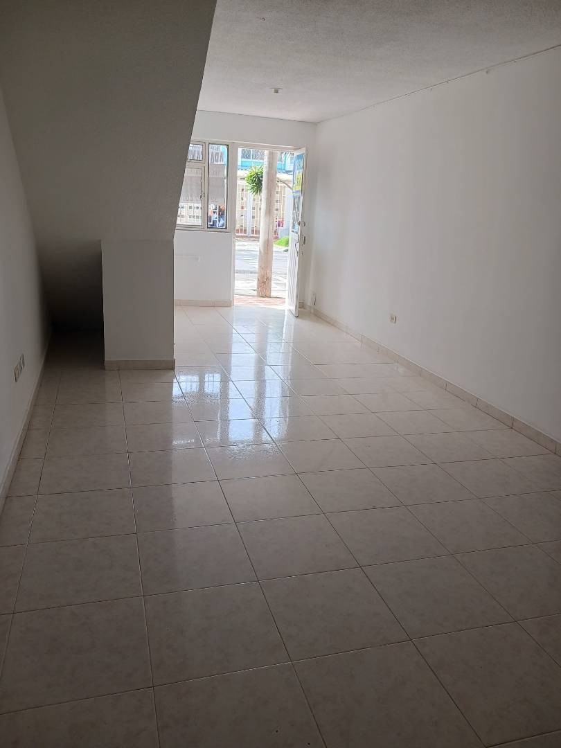 Casa en venta en Ciudad Montes, Bogotá · foto 4 de 20
