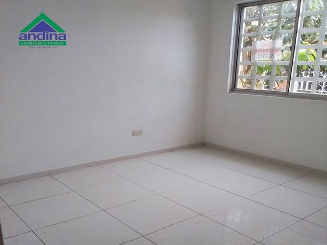 Casa de 4 alcobas en venta en Paseo Del Puente, Piedecuesta, 70 m² · foto 10 de 15