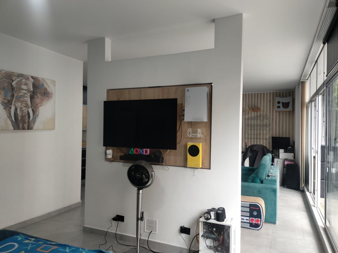 Apartamento en venta en El Poblado, Medellín · foto 9 de 13